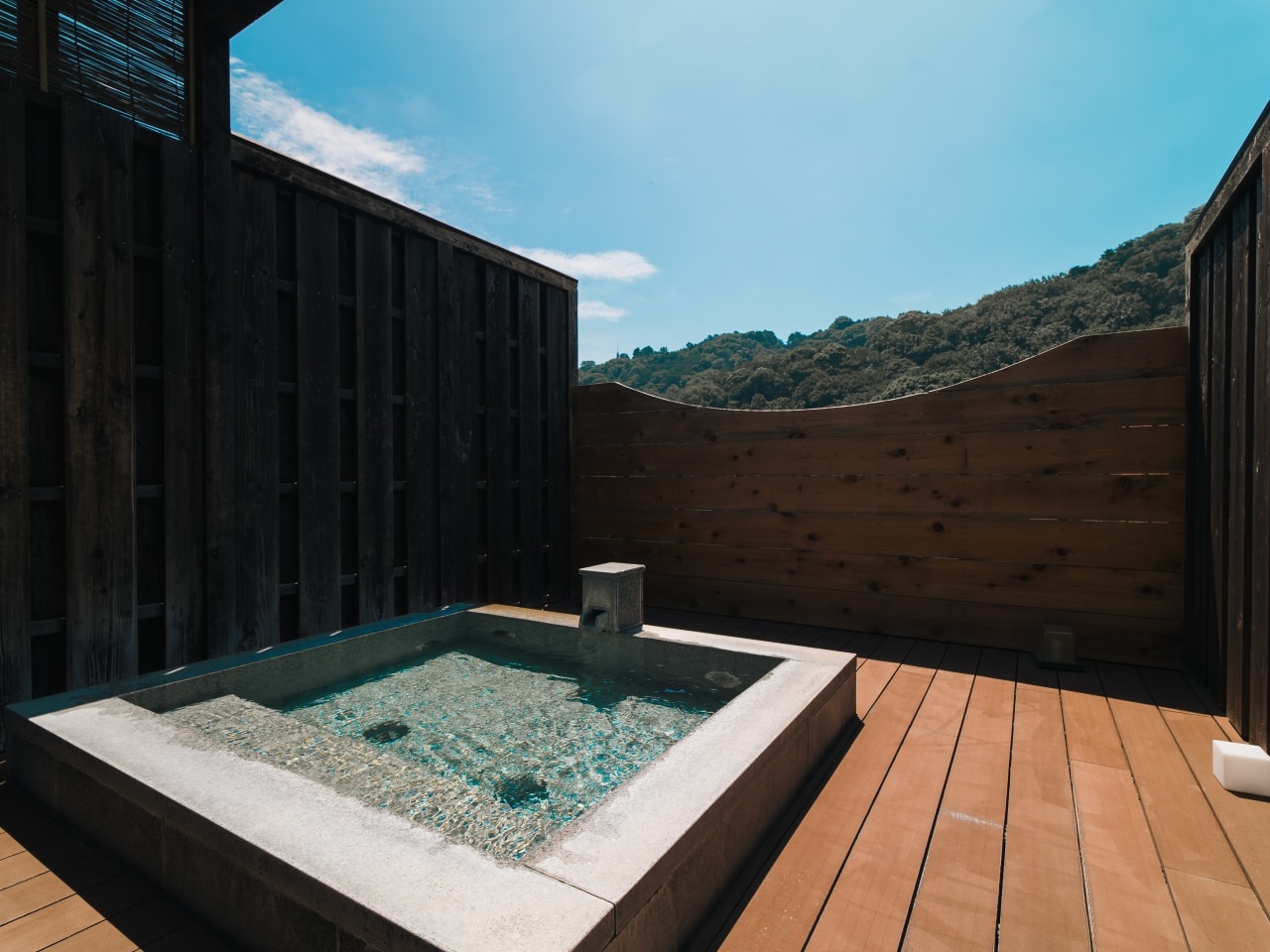 大浴場、小浴場、貸切露天風呂も♪