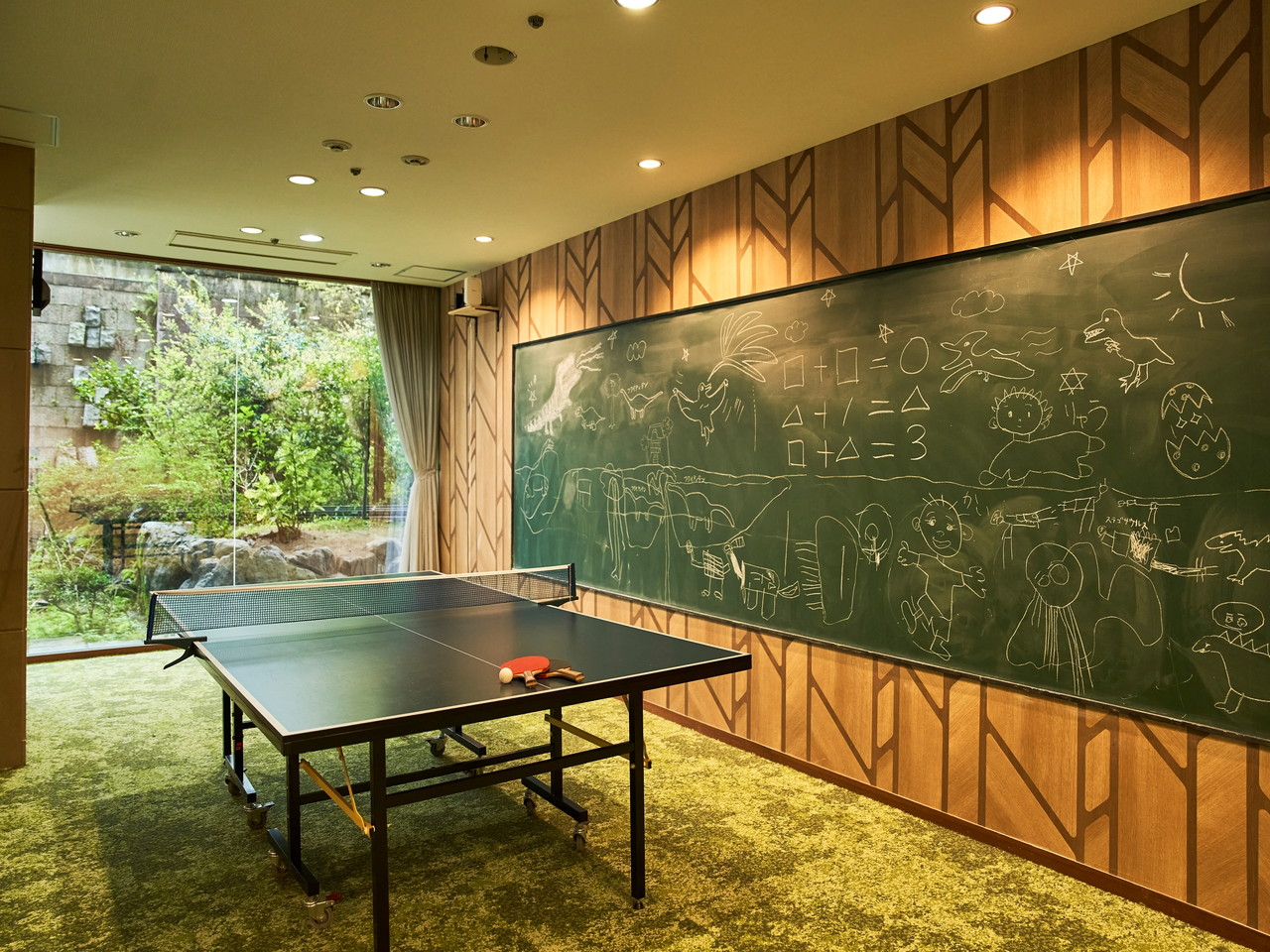 卓球コーナー（有料：30分 500円）
