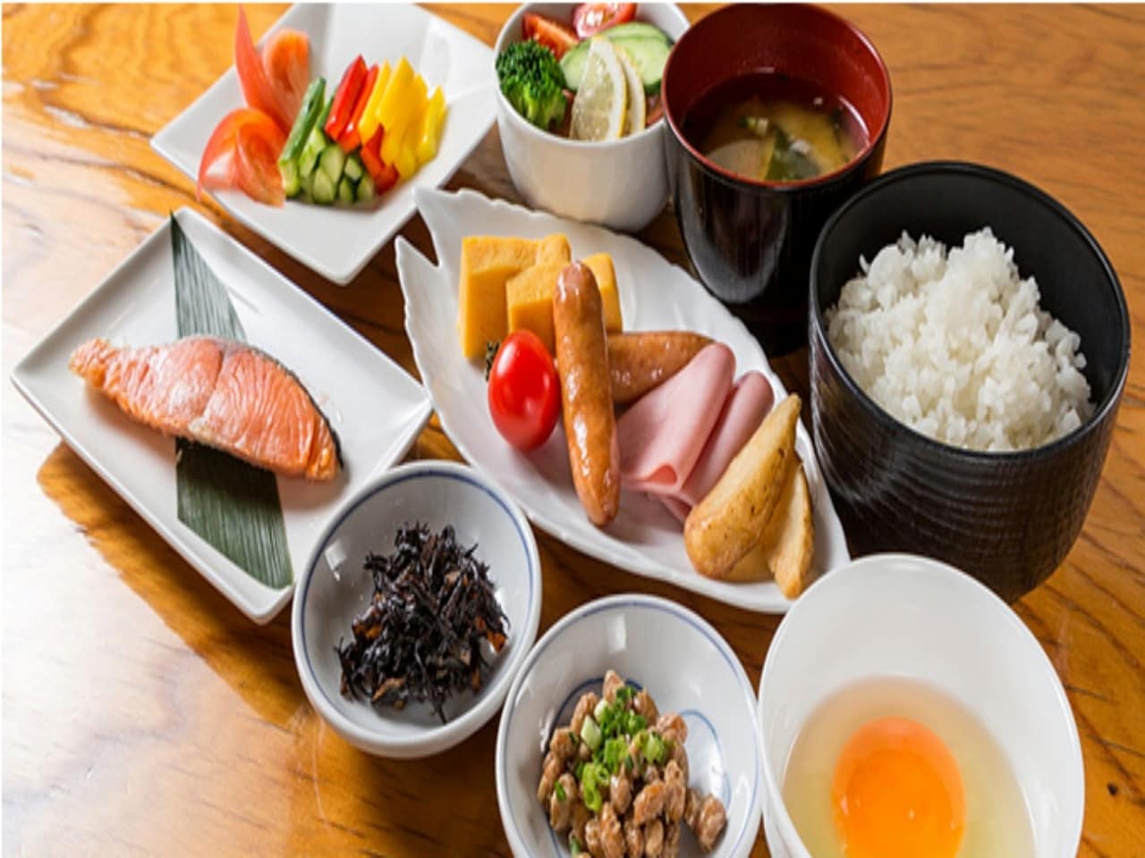 朝食メニュー一例