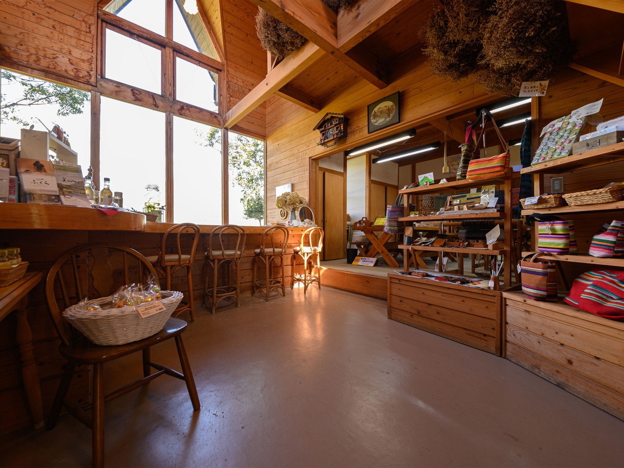 ショップ「フローラ」