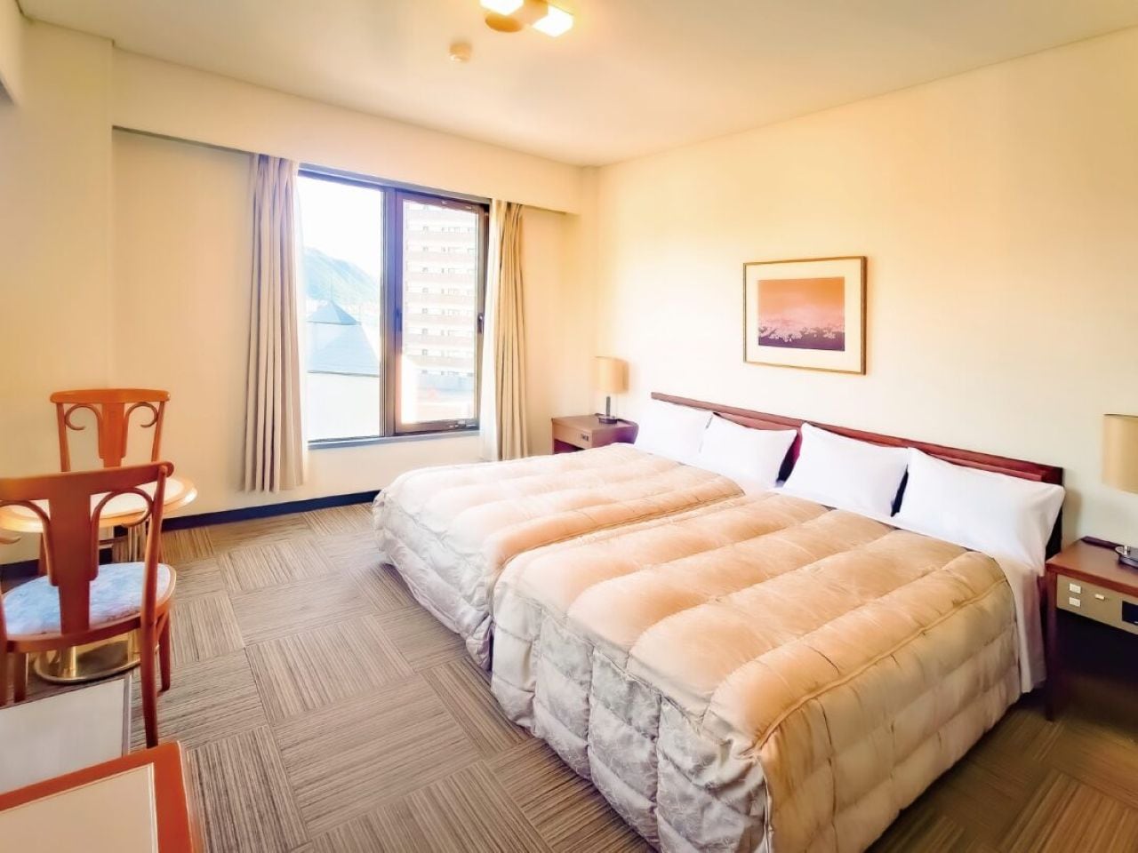 デラックスツイン