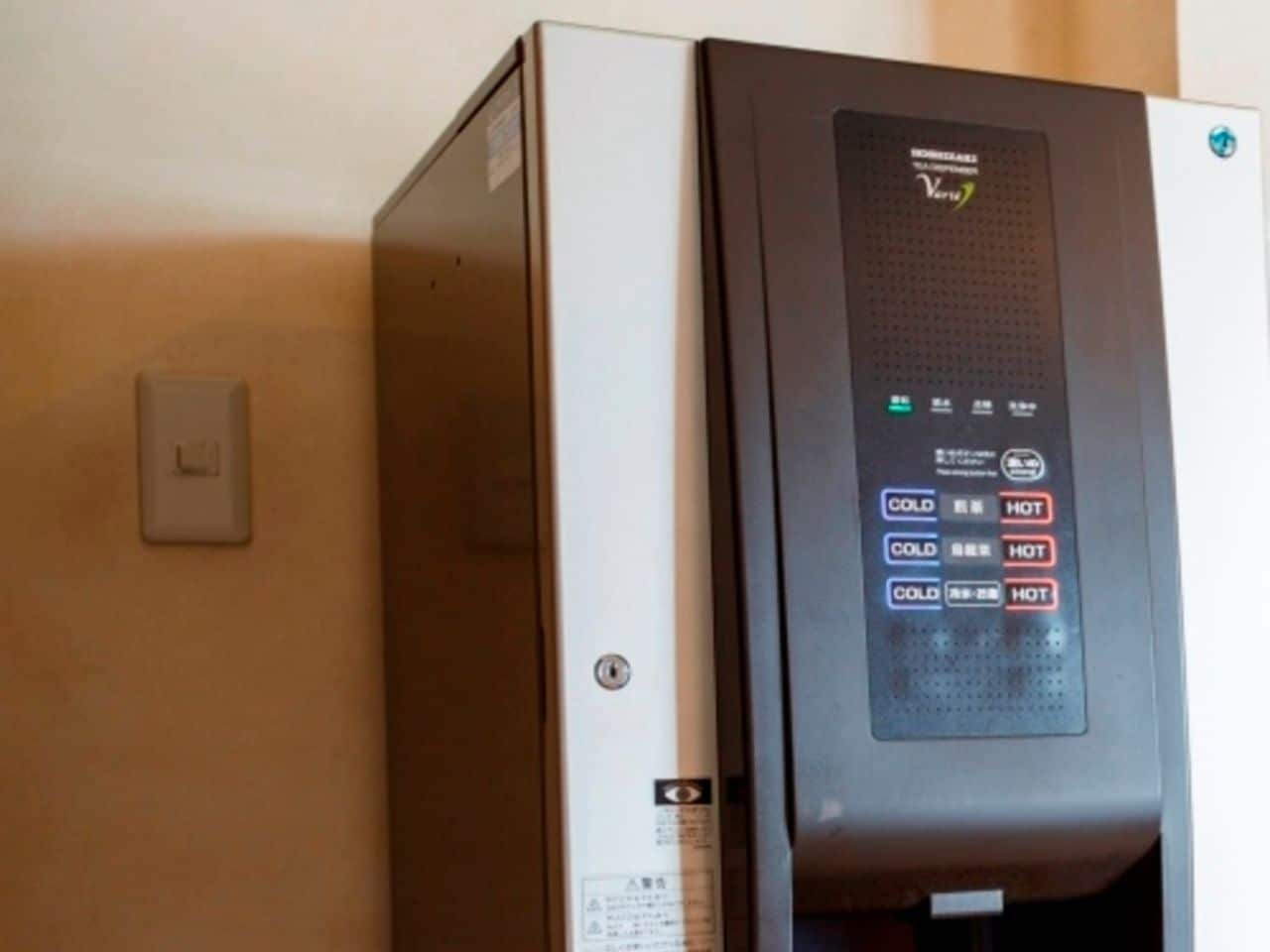 お湯、お茶などはご自由にご利用下さい。