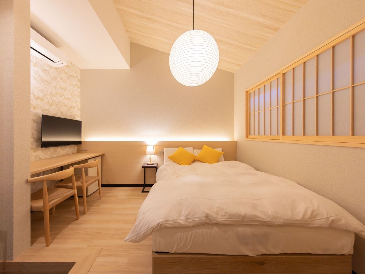 ダブルルーム（2F)