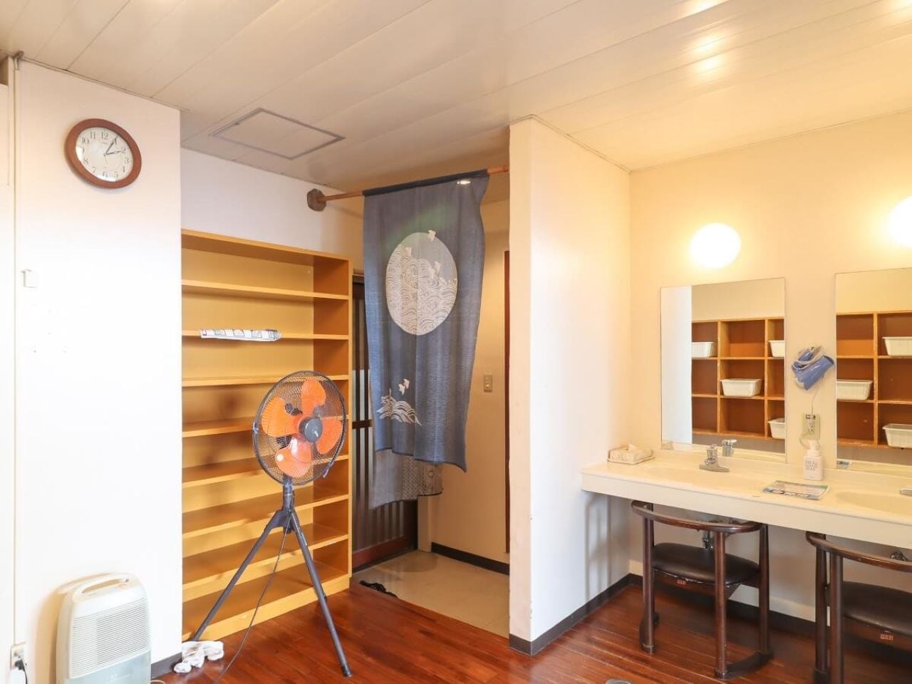 脱衣所（男性）