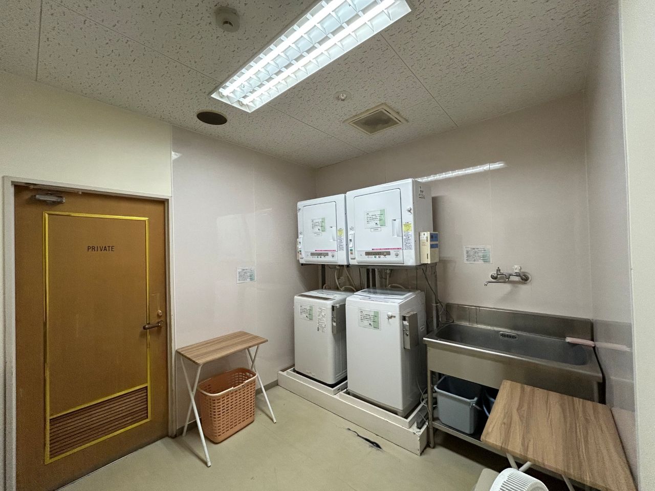 コインランドリー（1F）