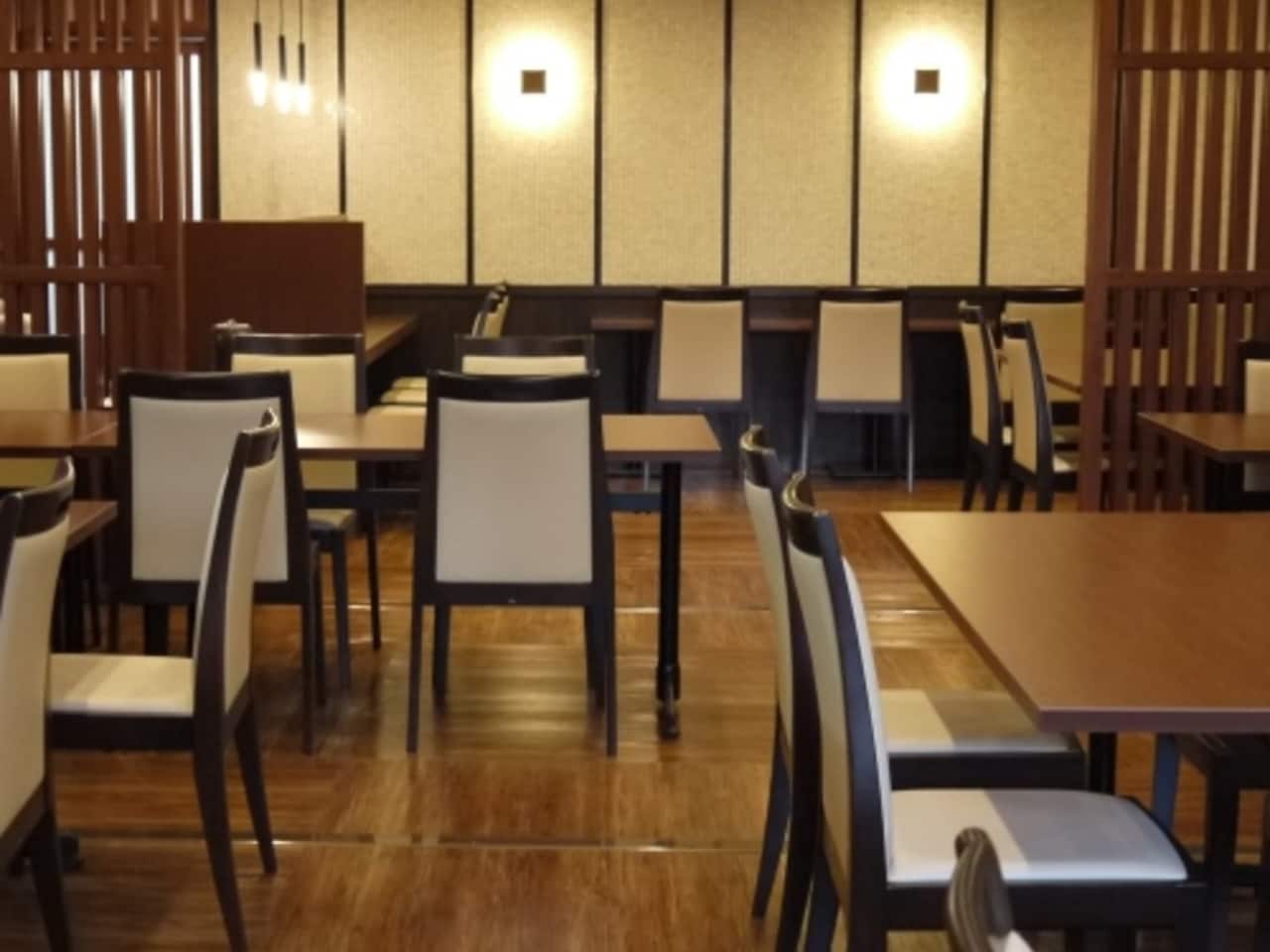 レストラン