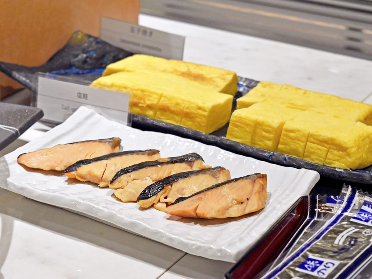 【朝食】焼き魚や卵焼きなど、体にやさしい和朝食