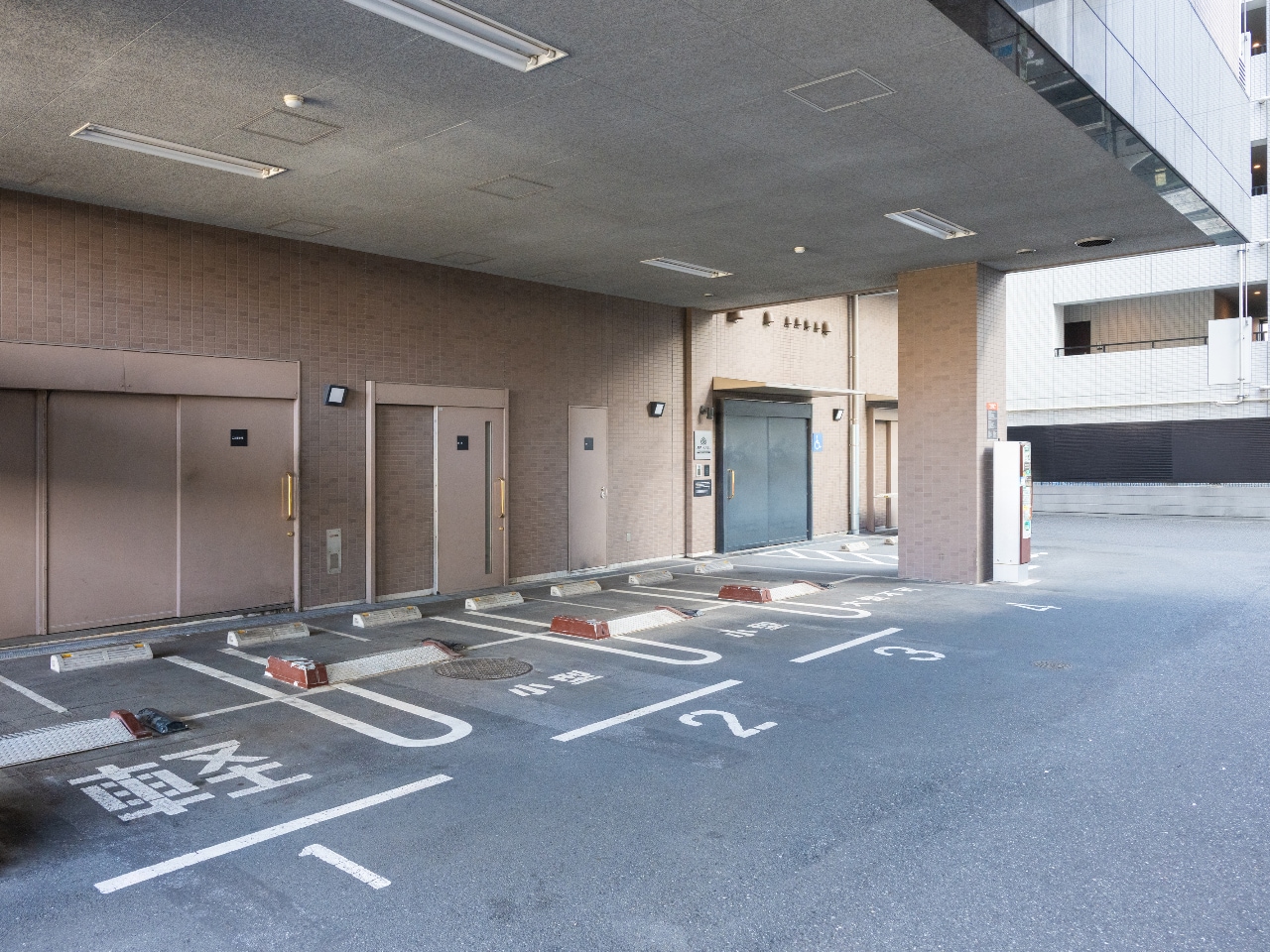 駐車場（有料）