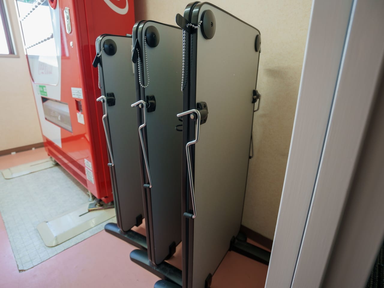 【ズボンプレッサー】