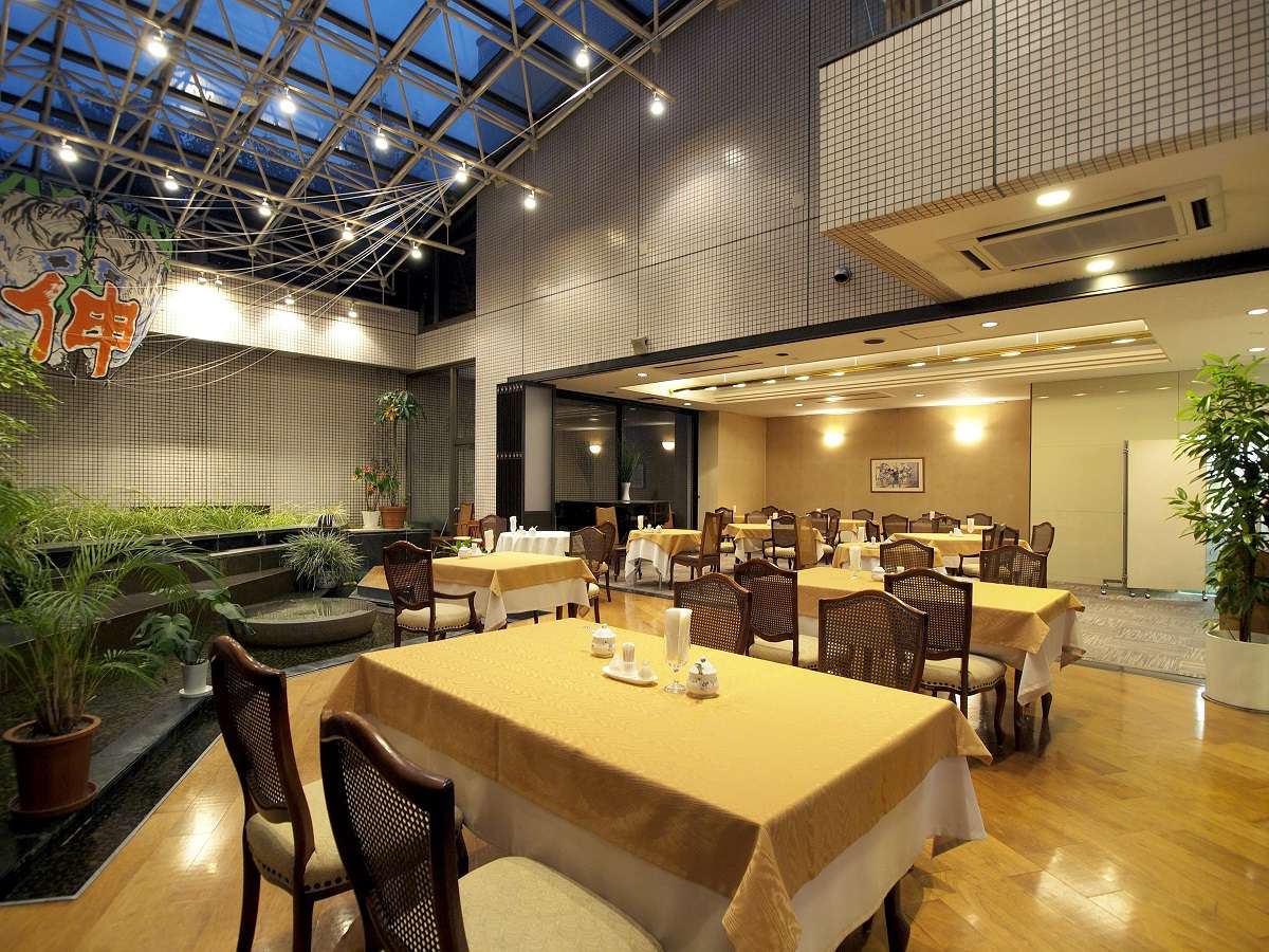 朝食会場