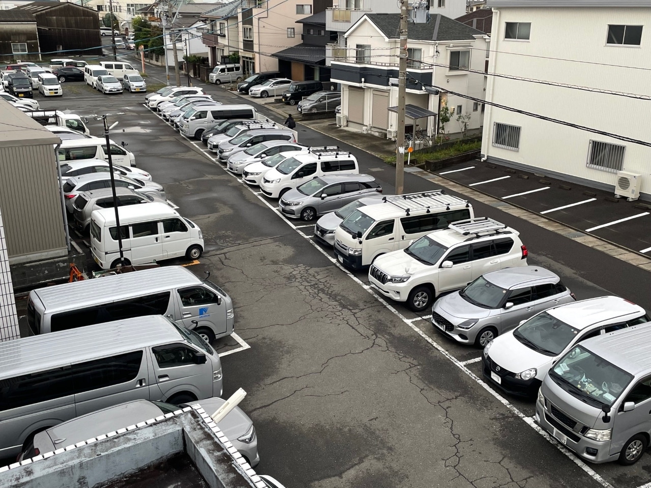 当ホテルの裏手にございます