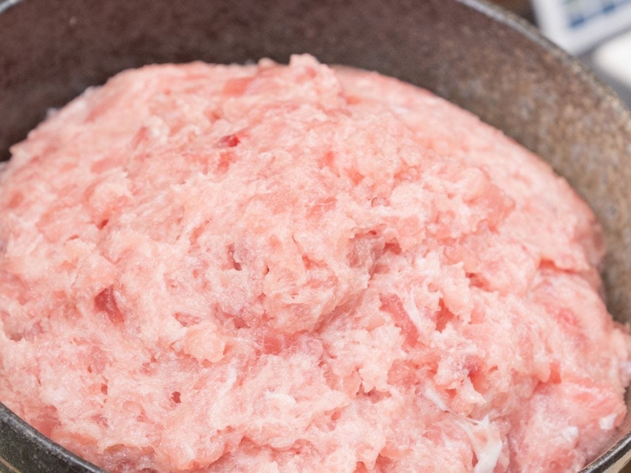 静岡産のマグロを使用したネギトロをお楽しみください。