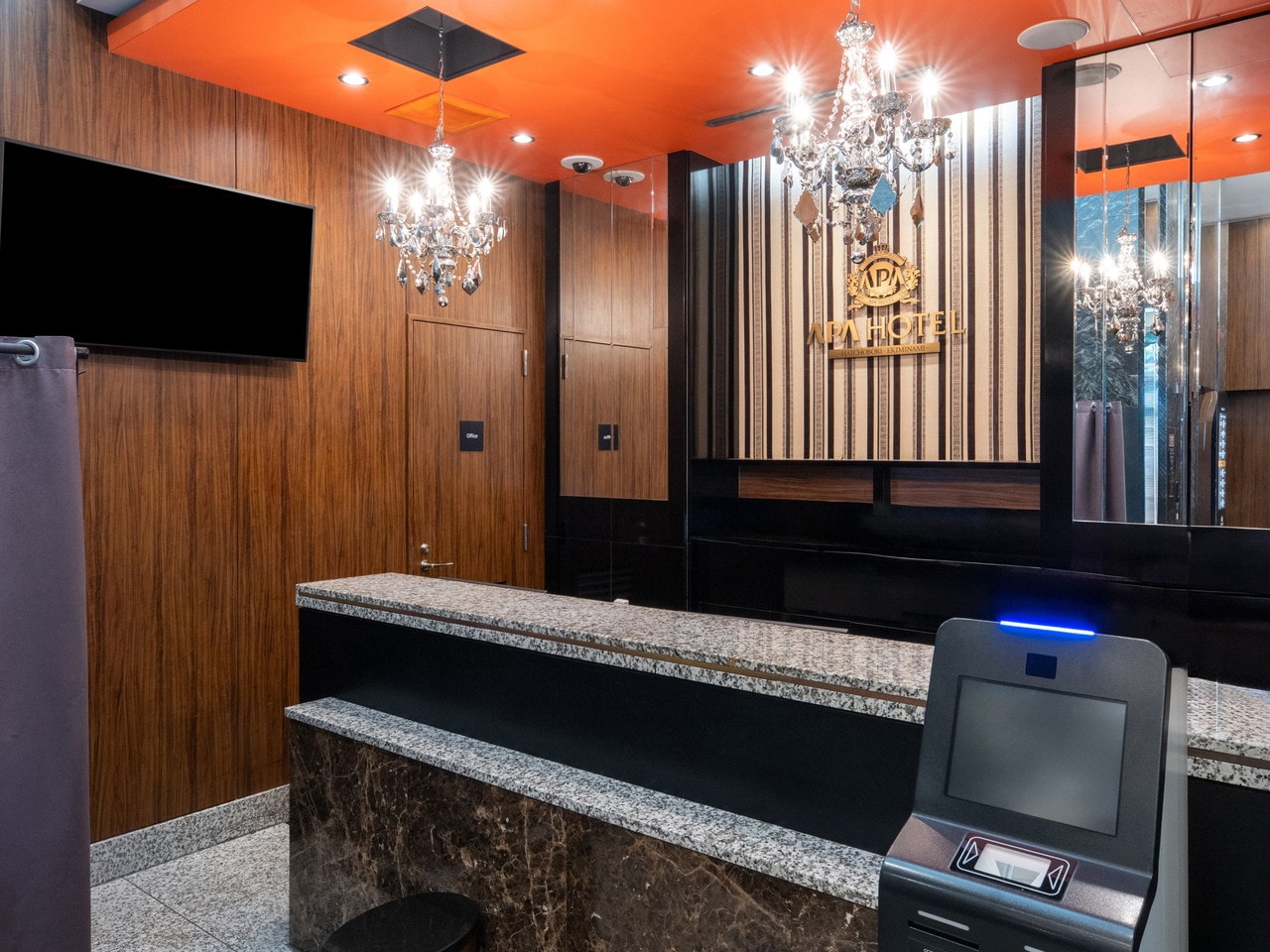 フロントカウンター