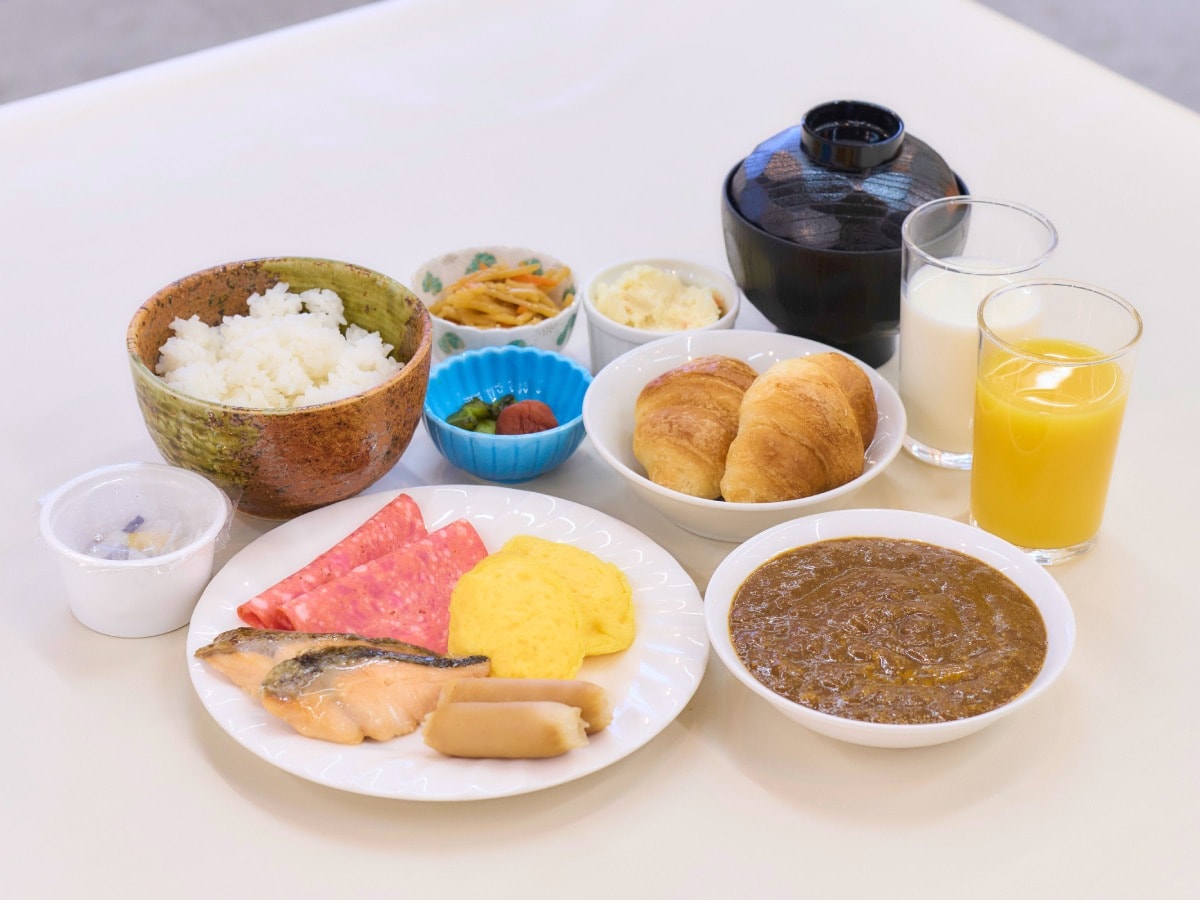 朝食