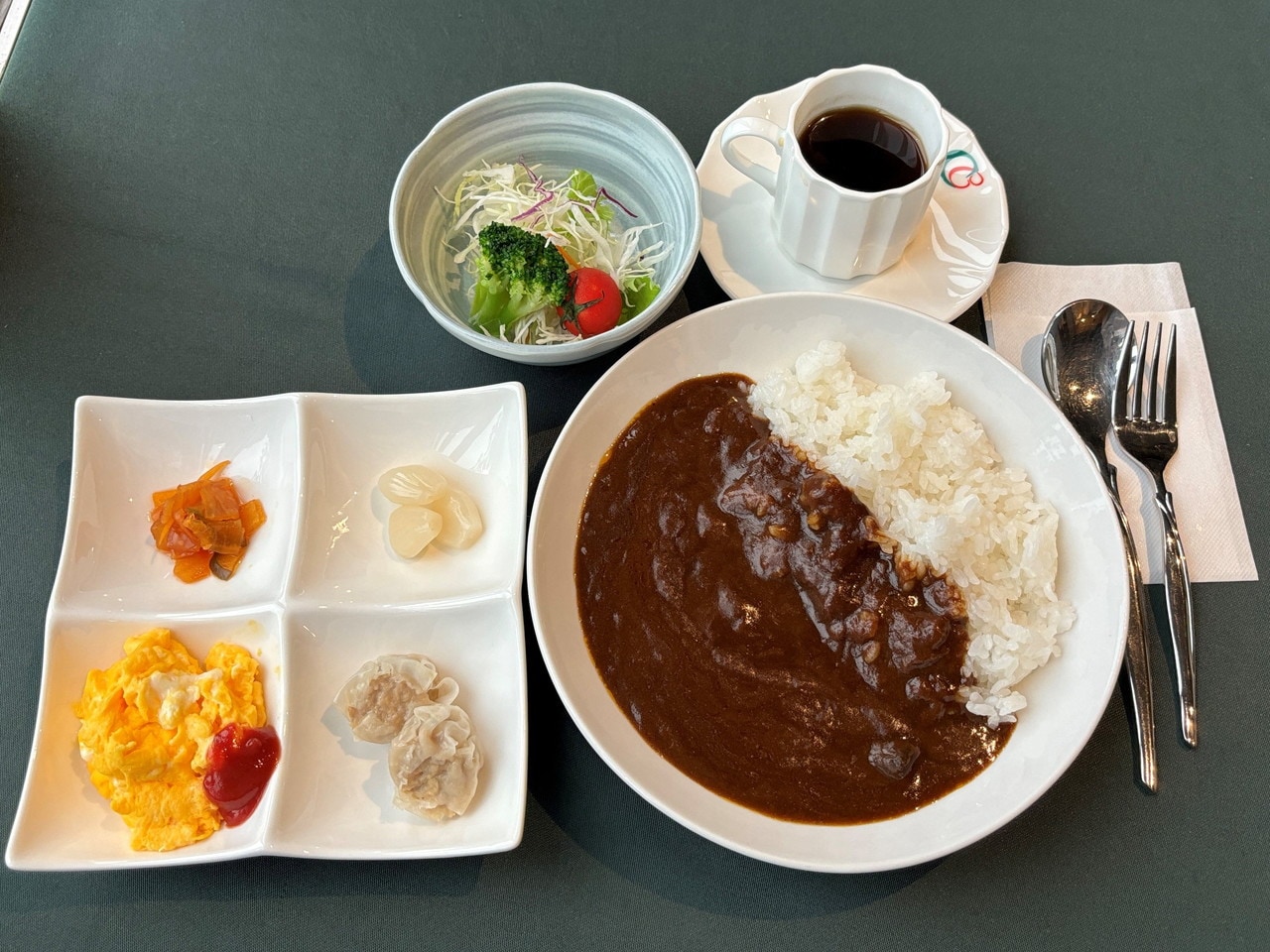 朝カレーセット￥800-（税別）