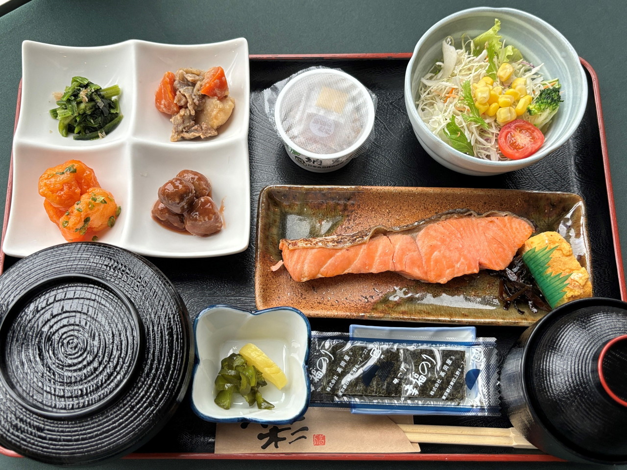 和定食￥1,000-（税別）