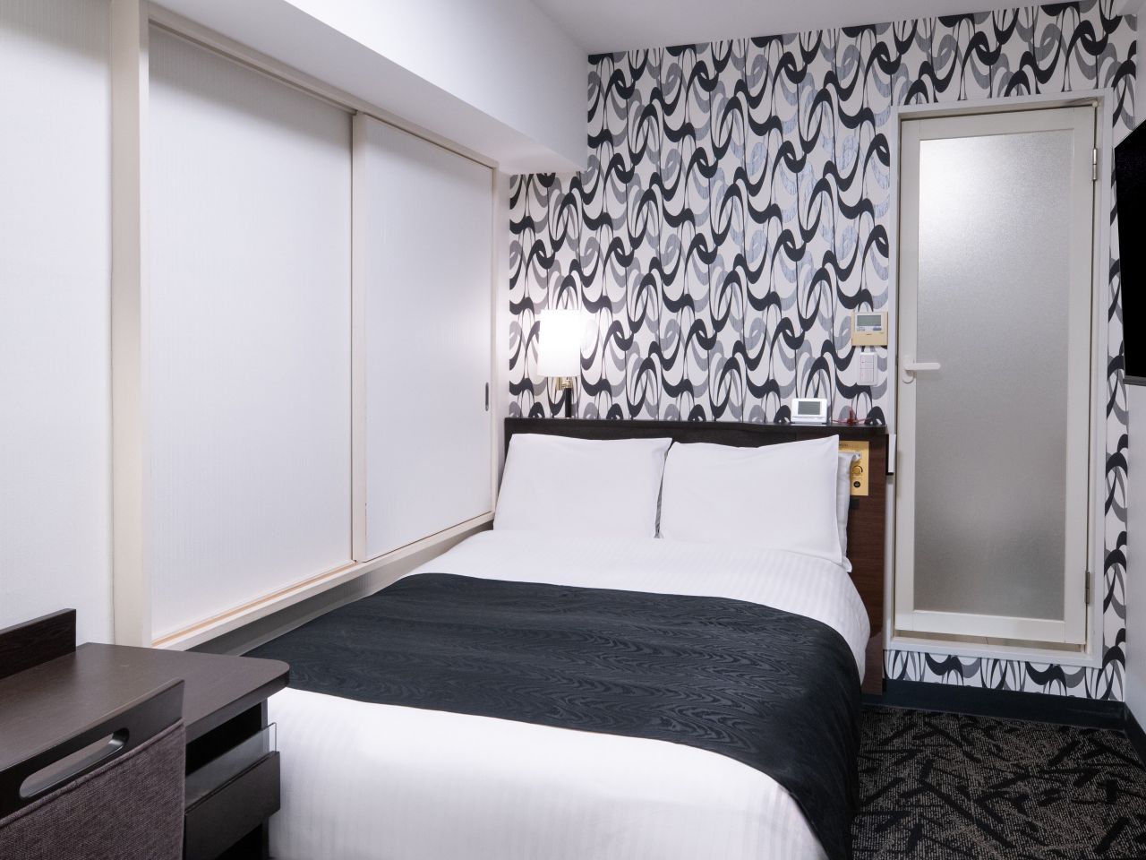 セミダブルルーム