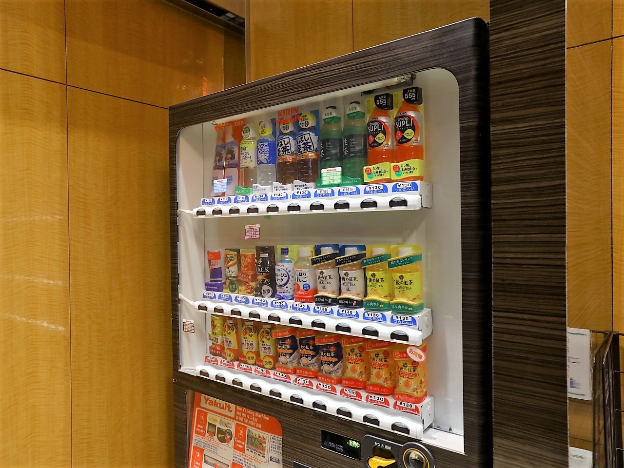 自動販売機（ソフトドリンクのみ）