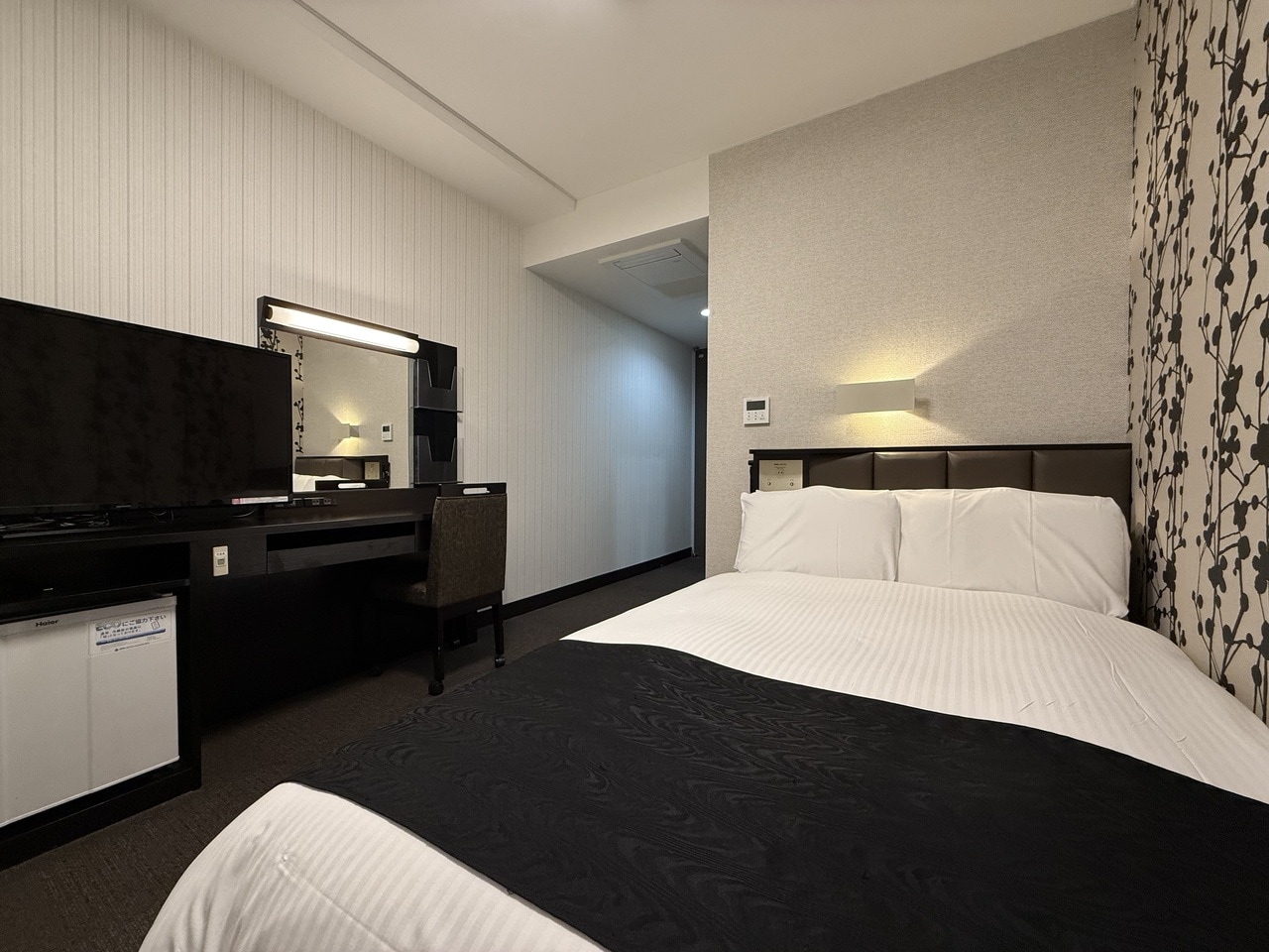 セミダブルルーム