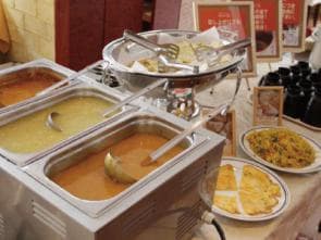 カレー好き必見！種類豊富なカレーバイキングで心ゆくまで満喫！