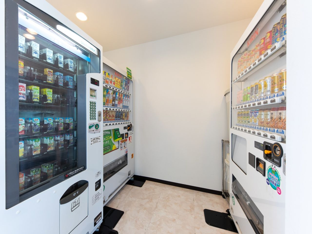 自動販売機（1F・8F）