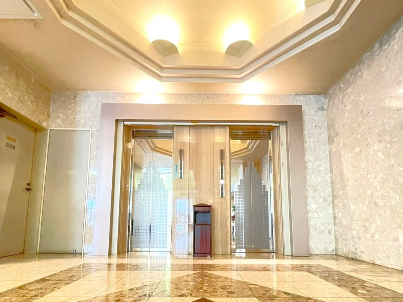 エレベーターホール
