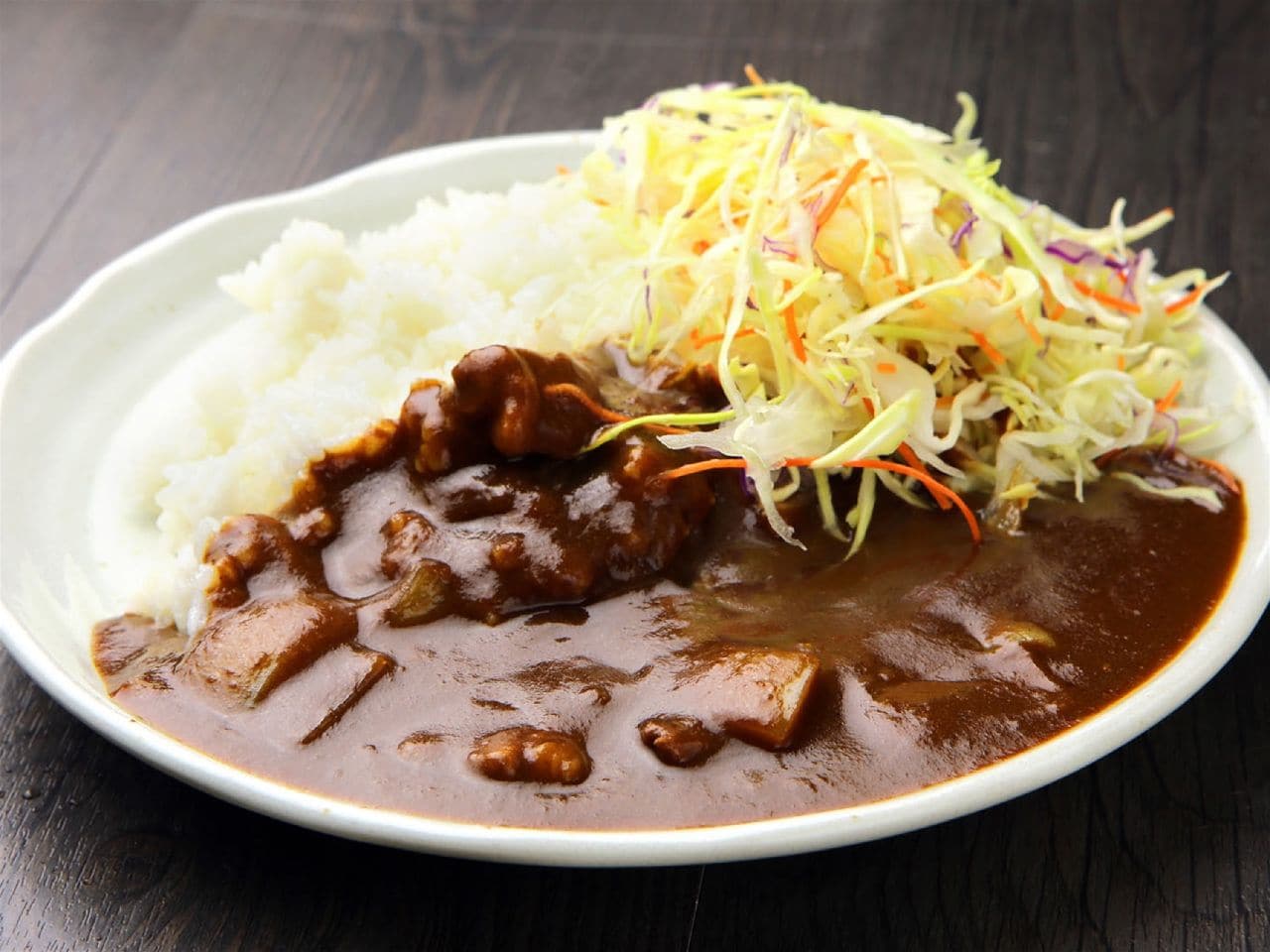 ハーフビュッフェ　アパ社長カレー