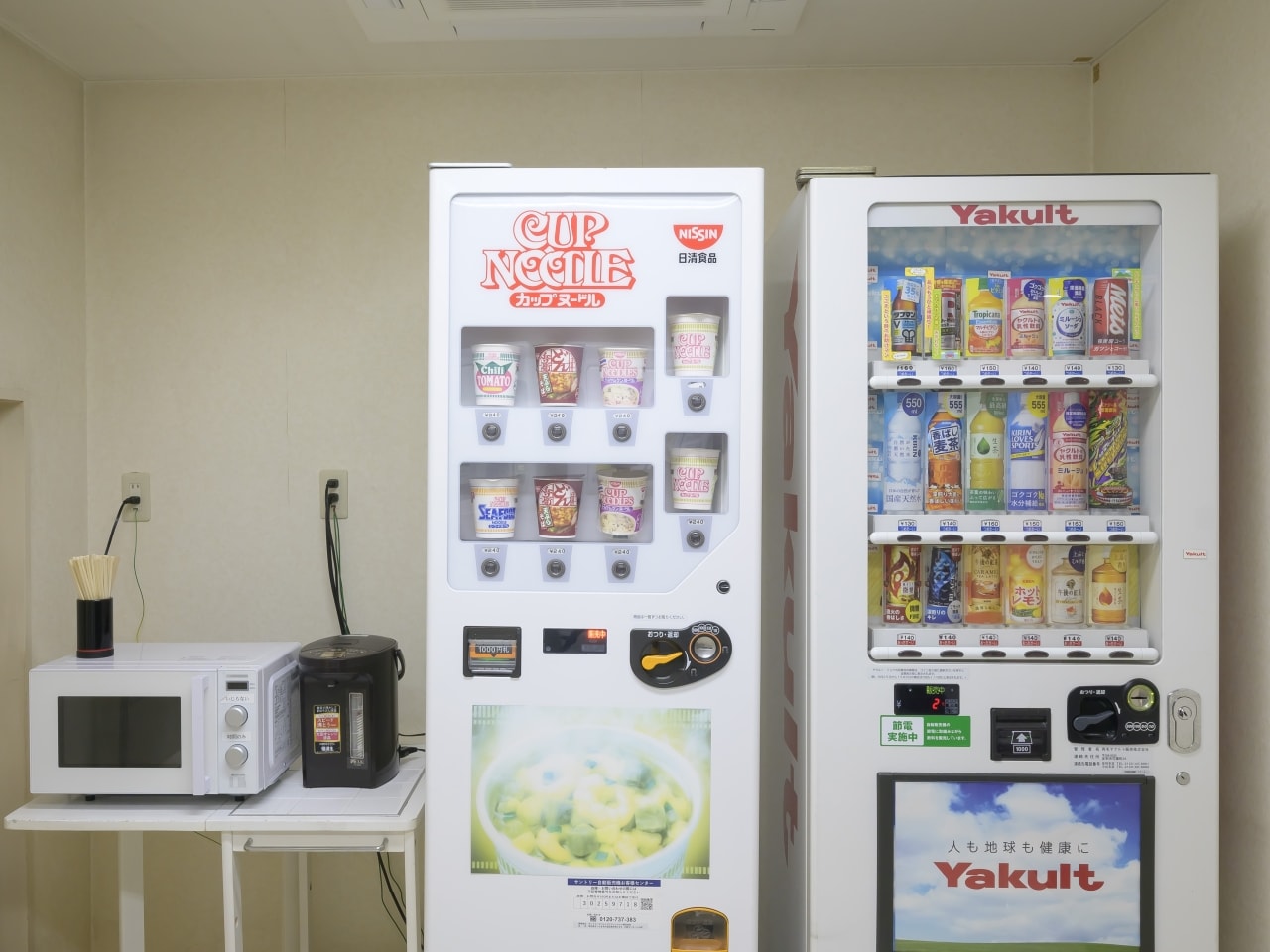 2F・自販機コーナー