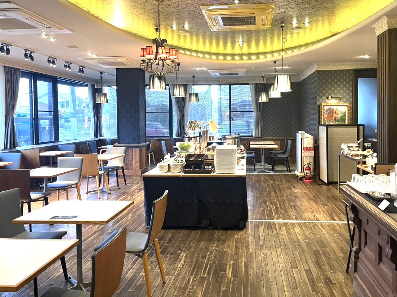 レストラン　レオン