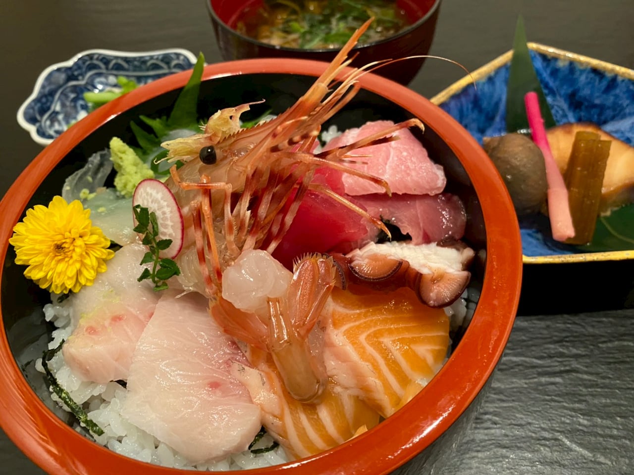 「居酒屋尾形」の出前がとれます