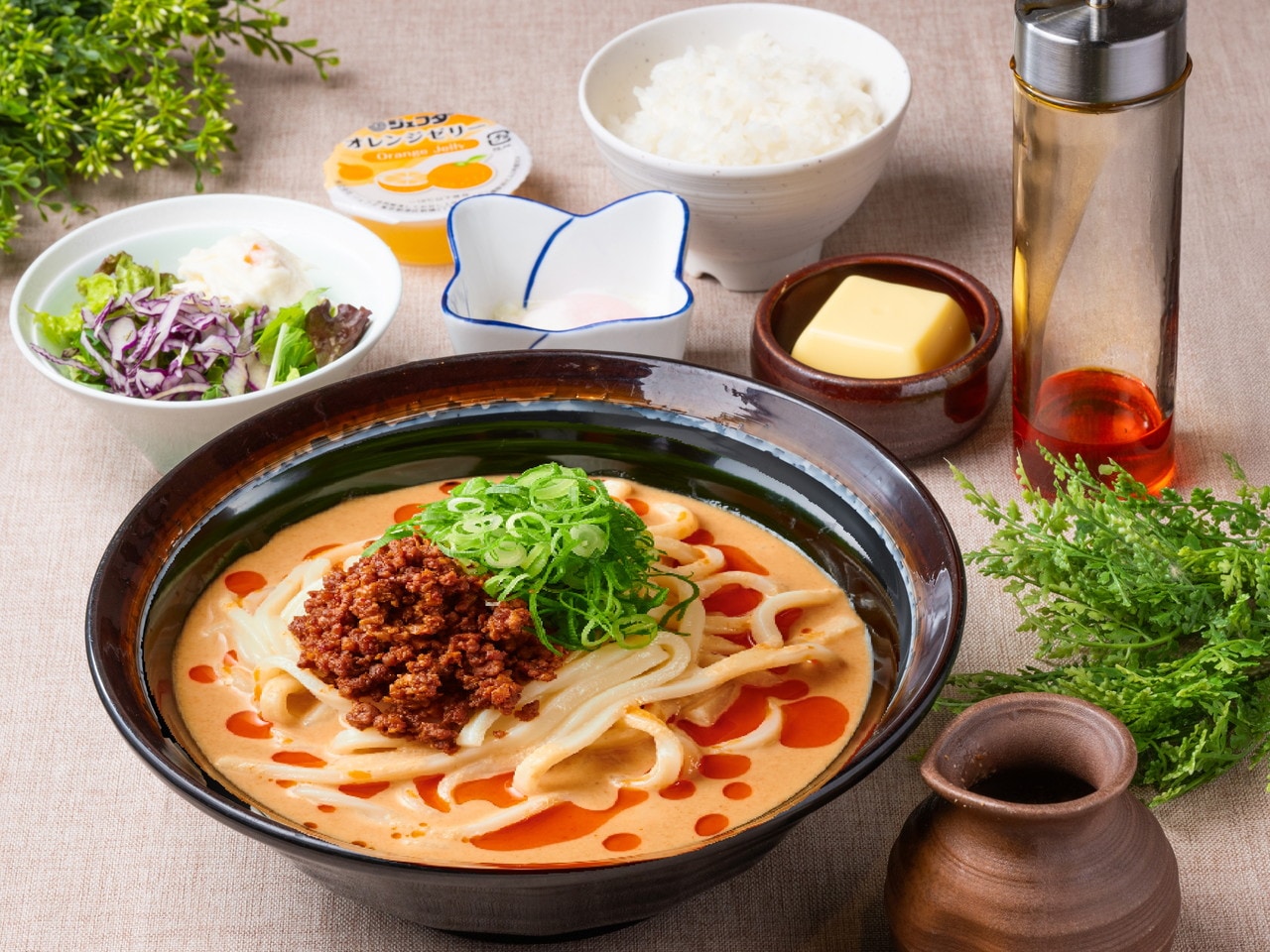 胡麻だれ担々うどん定食