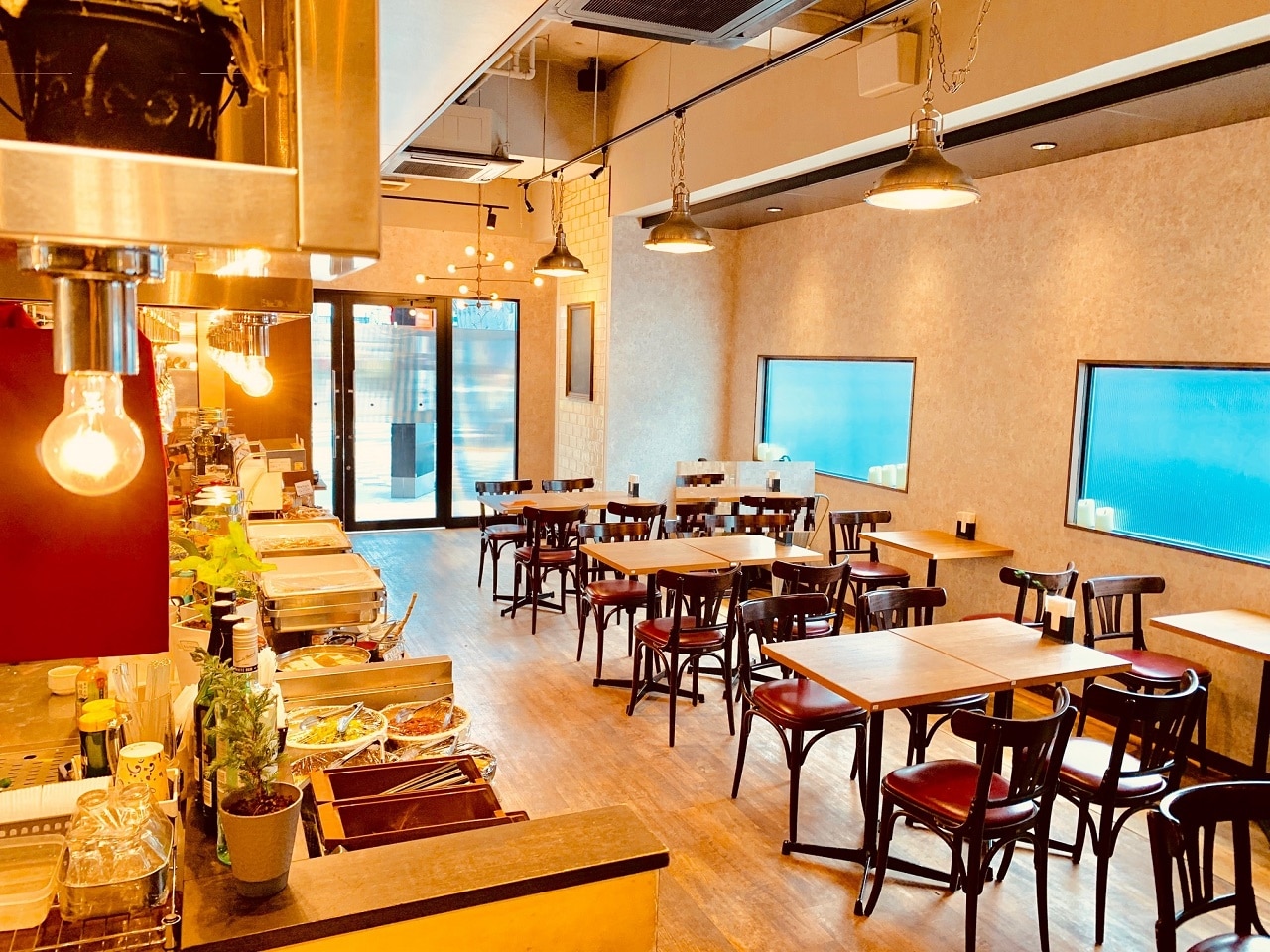 カマタバル 店内