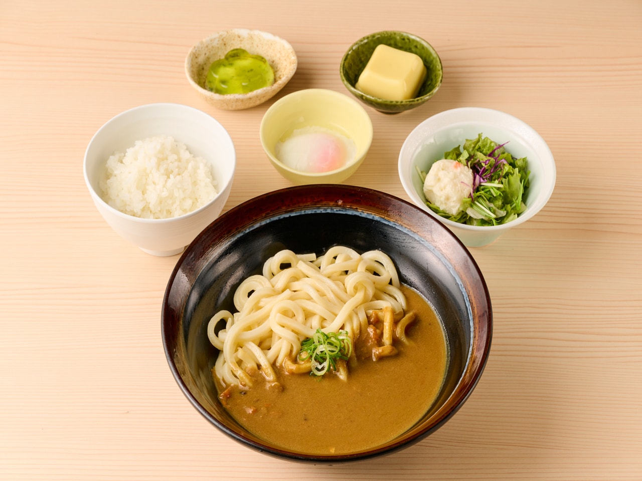 胡麻だれクリーミーカレーうどん定食