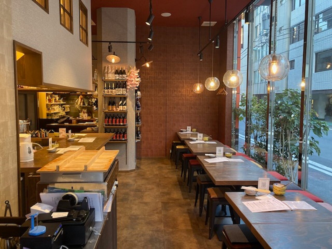 レストラン「鮨とおでん 馬喰町店」店内