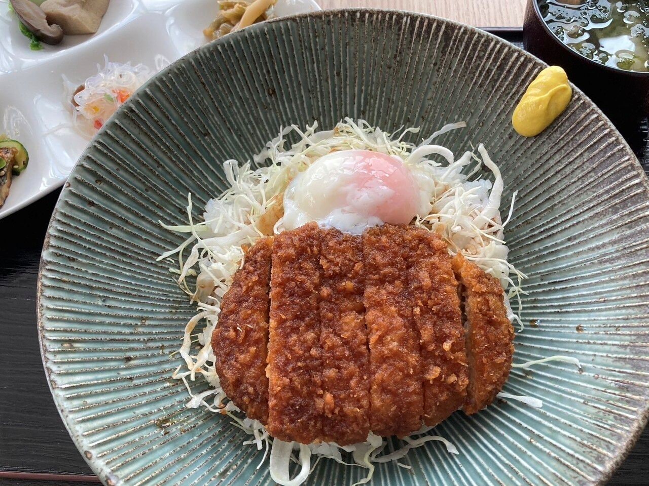 温玉ソースカツ丼定食