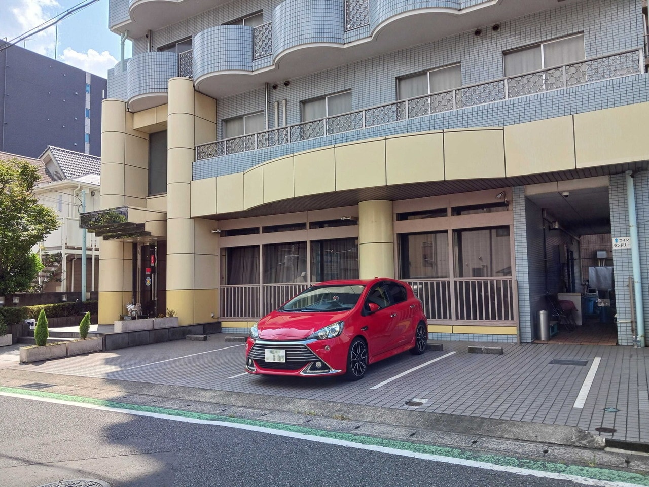 ホテル敷地内駐車場