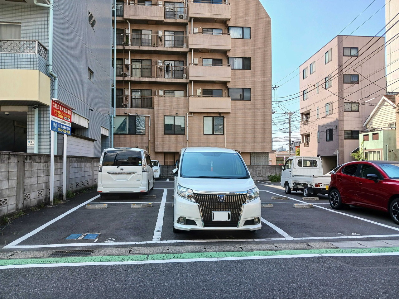 ホテル隣接駐車場