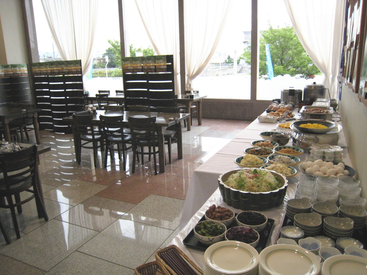 朝食会場