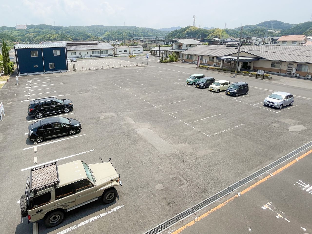 広々無料駐車場