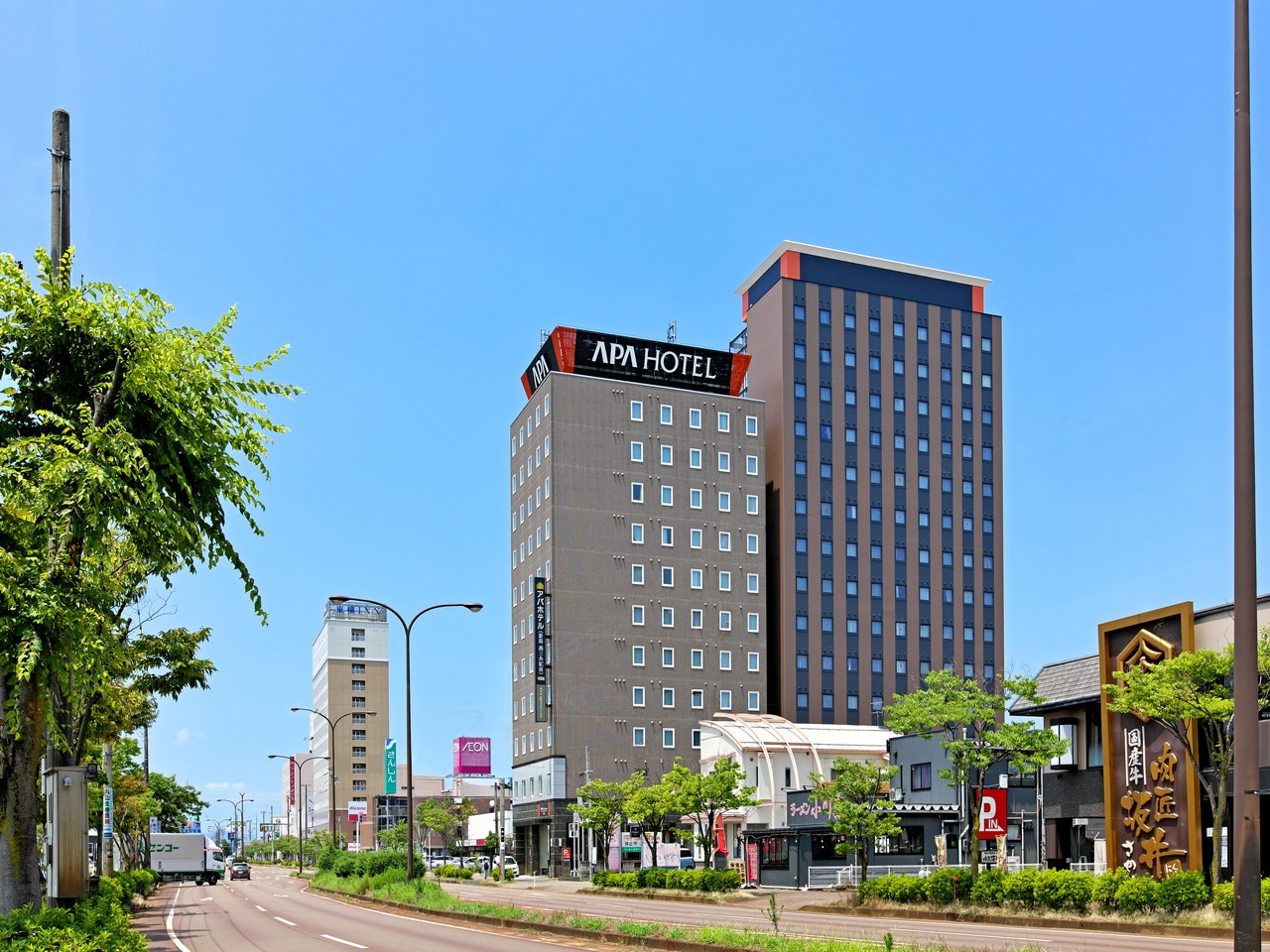 アパホテル〈新潟  燕三条駅前〉