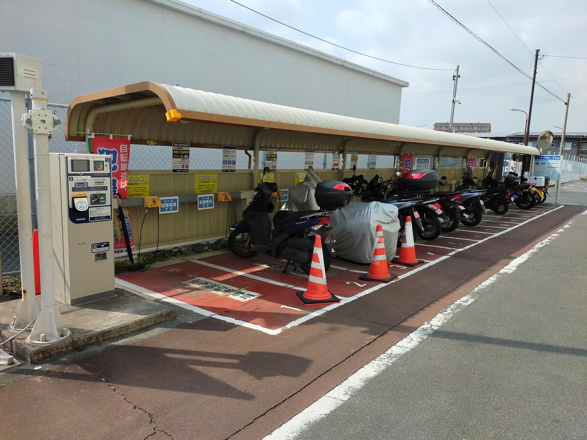 豊橋駅東口自転車等駐車場(50cc超のオートバイ用)