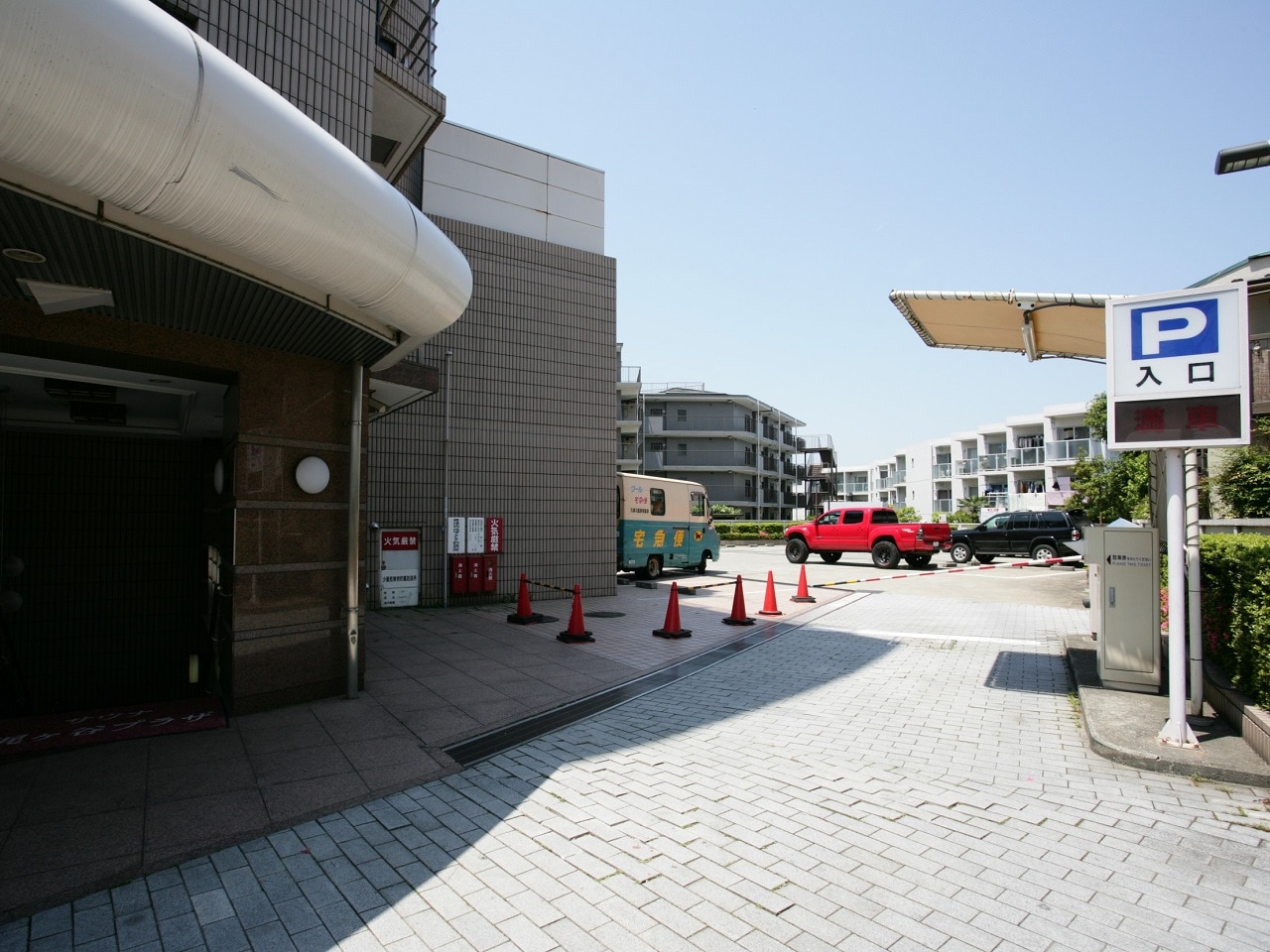 駐車場（予約不可・先着順）