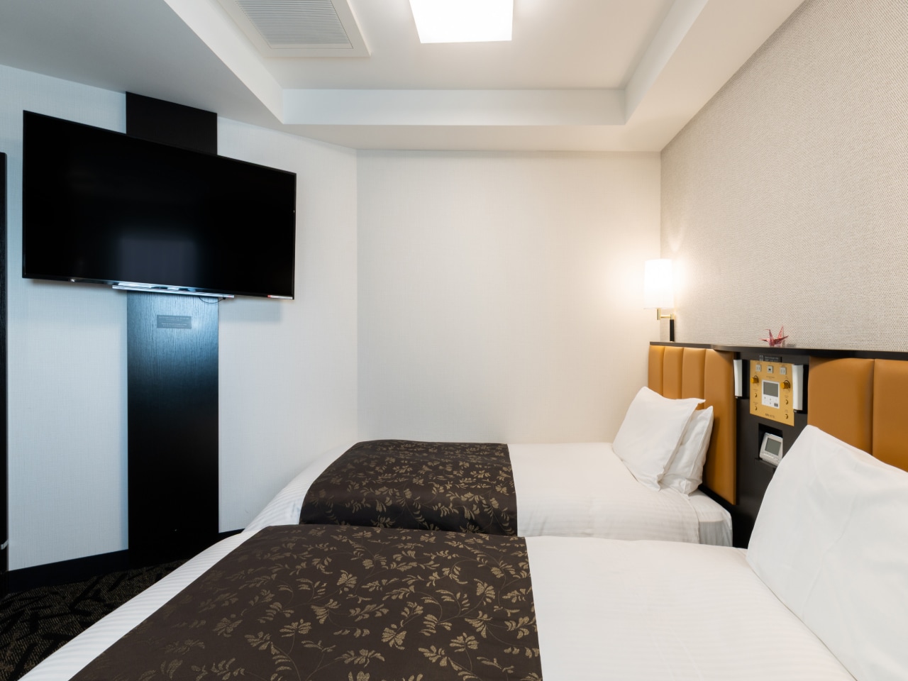 コーナーコンパクトツイン