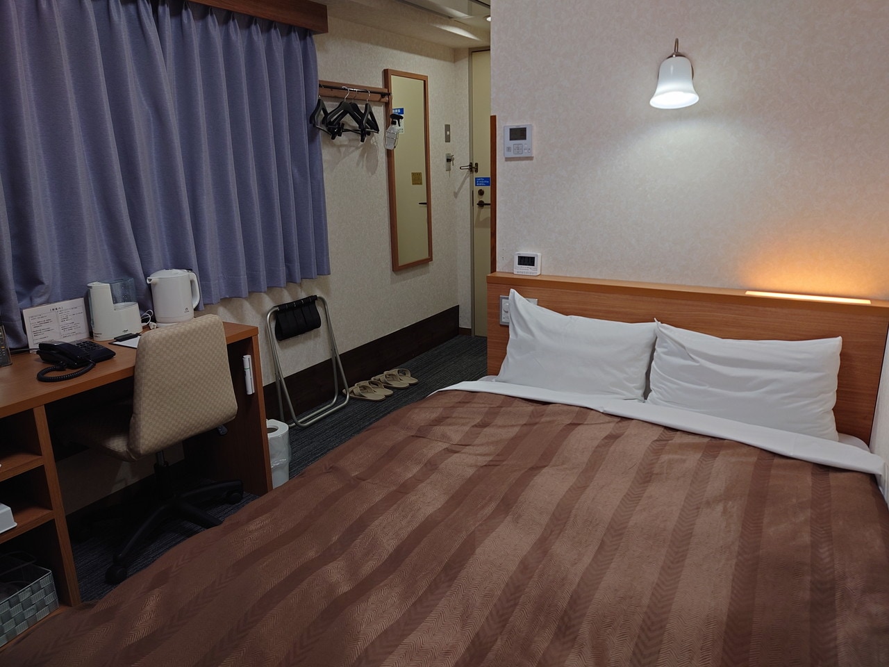 セミダブルルーム