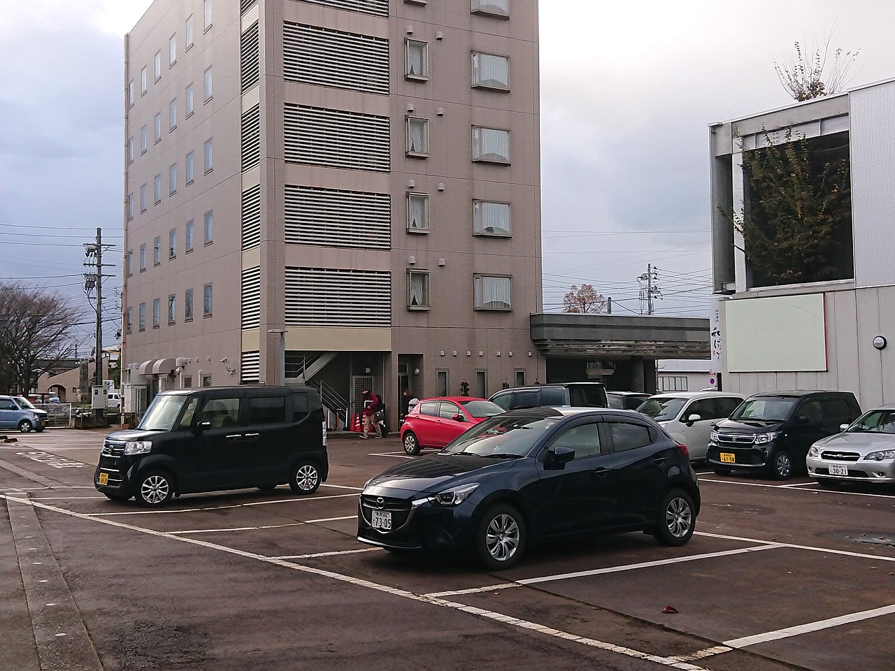 大型車も可能です。事前にご連絡いただきますようお願いいたします。