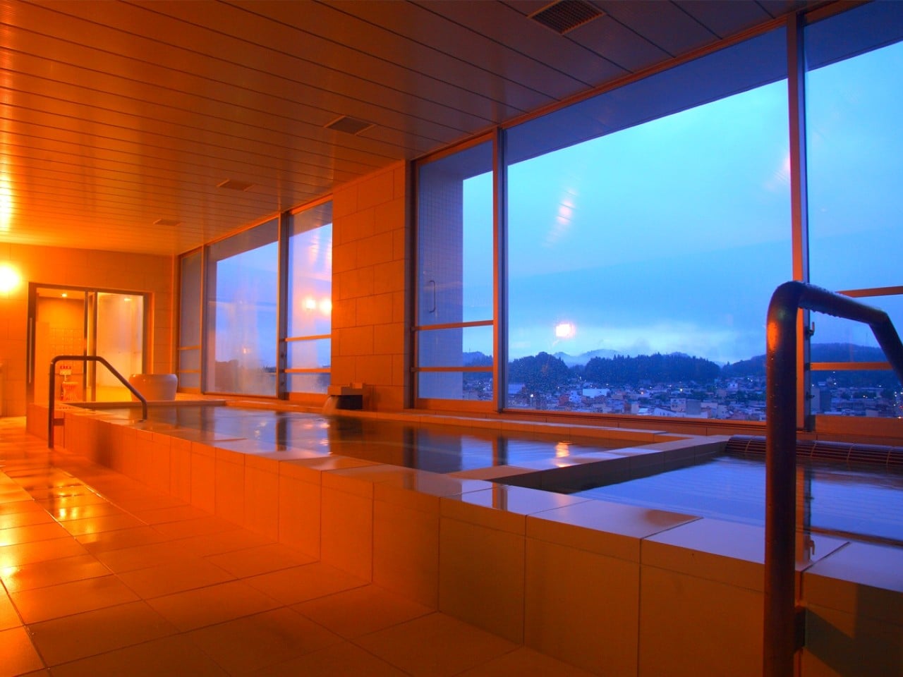 自家天然温泉【大名田温泉】（9階）