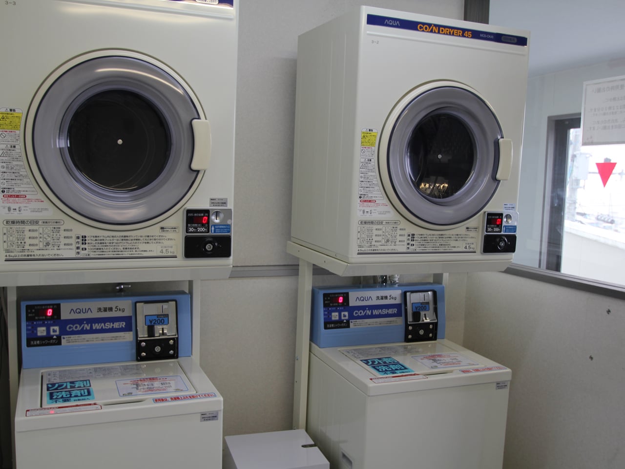 コインランドリー　1F・2F・3Fに計6台設置しております。
