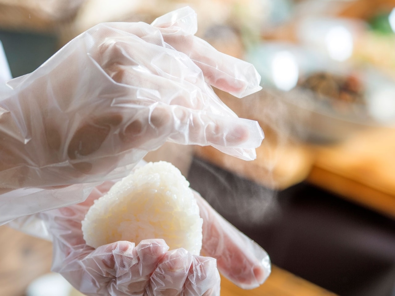 塩（えん）むすび