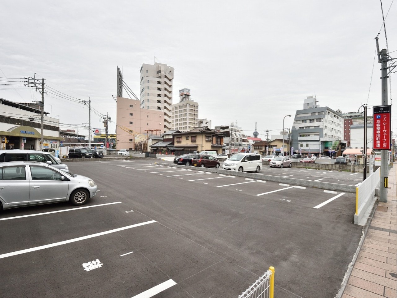 POINT3 専用の無料駐車場
