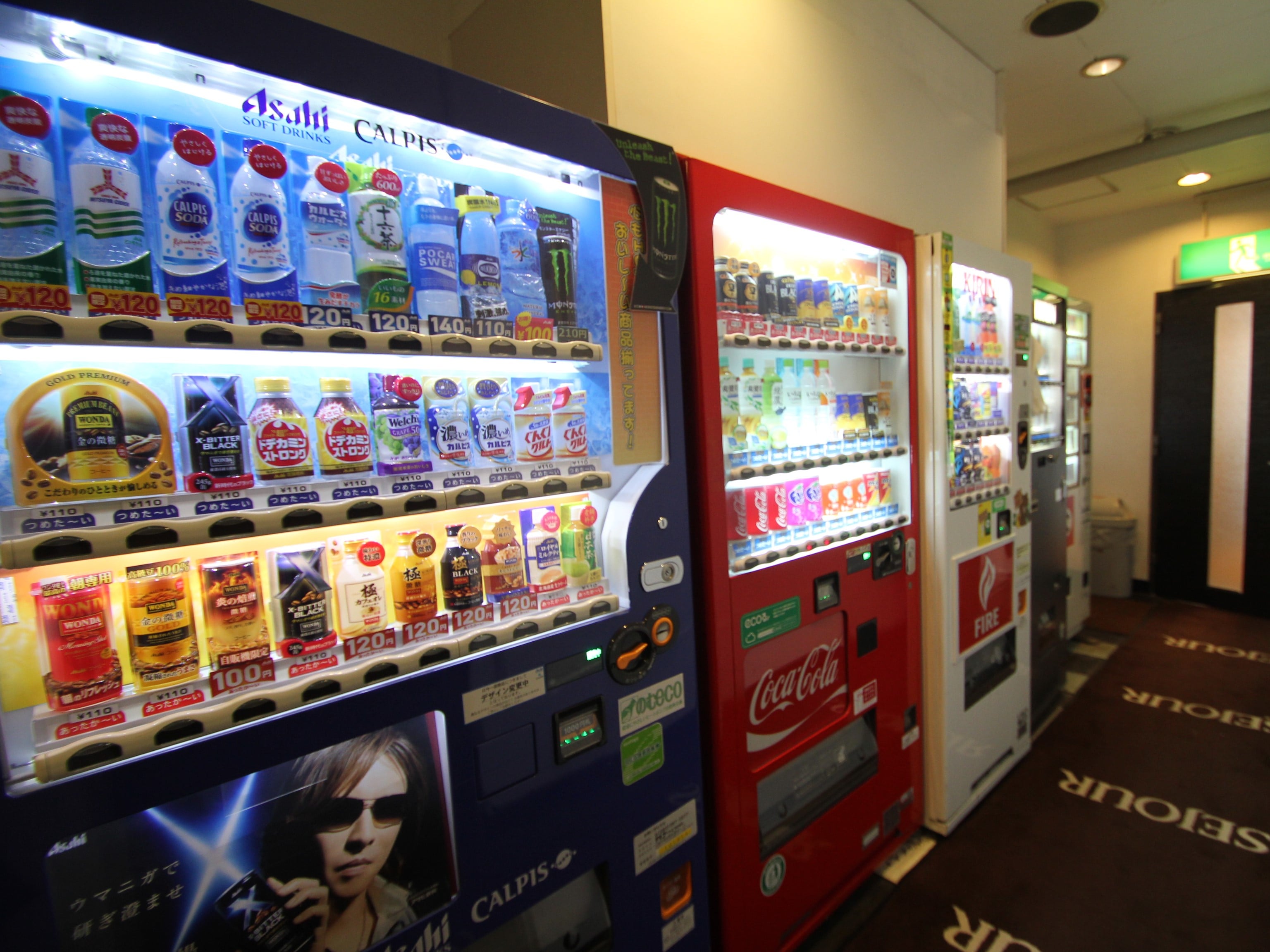 1階　自動販売機コーナー